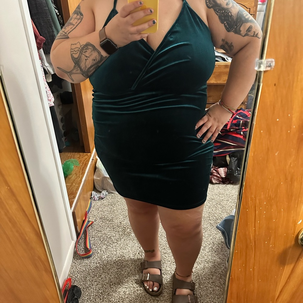Green velvet bodycon dress